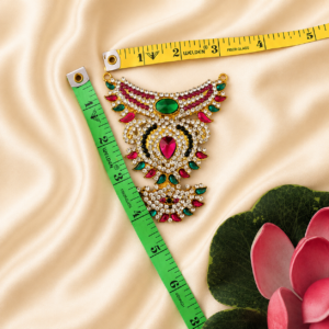 varalakshmi amman short necklace with green oval pendant